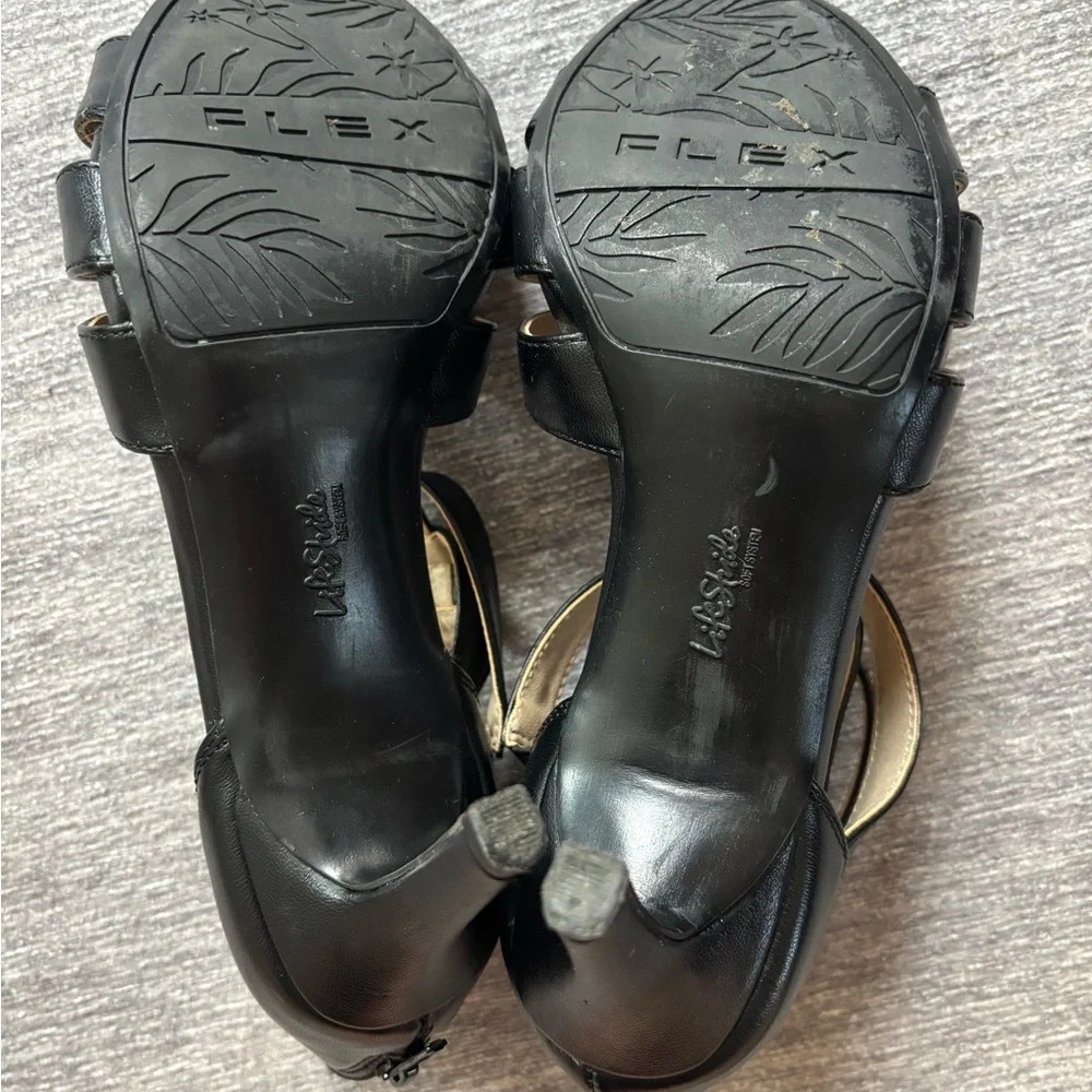 Life Stride Elegant Black Heels Size 8M - Picture 6 of 7